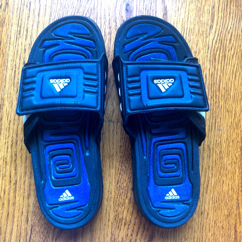 Men’s Adidas Slides  size 9